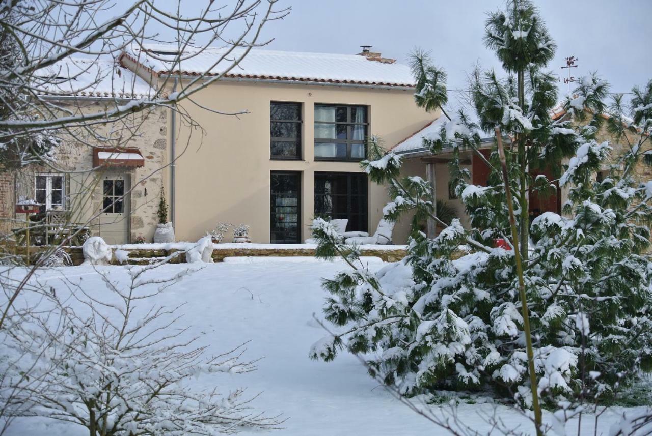Bed and Breakfast les epis du vent à Adilly Extérieur photo